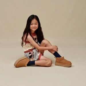 Ugg Classic Ultra Mini Platform - Size 6Y